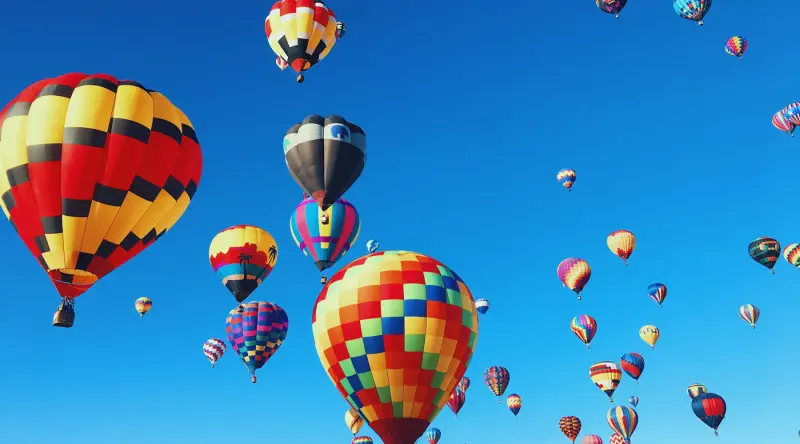 Virgin Hot Air Balloon Ride for Two OR £300 CASH