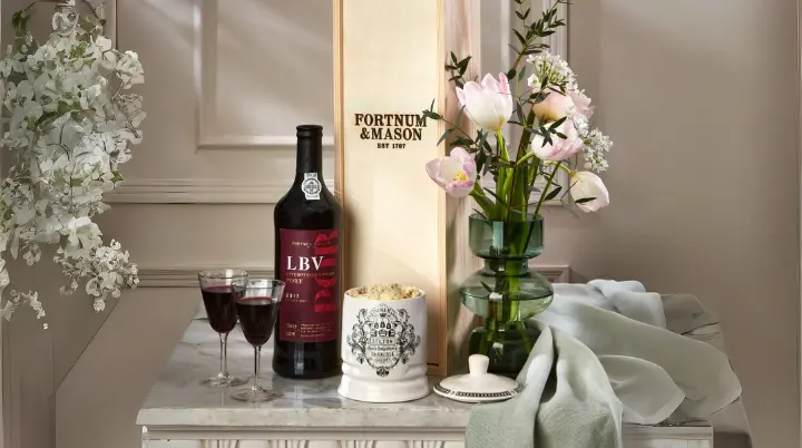 F&M Port & Stilton Box